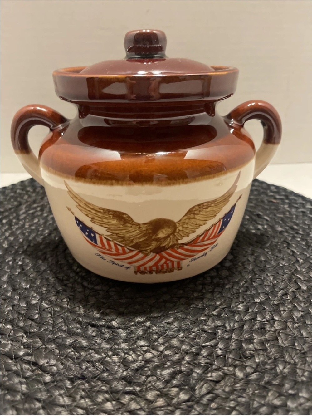 McCoy Patriotic Eagle Ceramic bean pot with Eagle and Flags - Brown & Cream